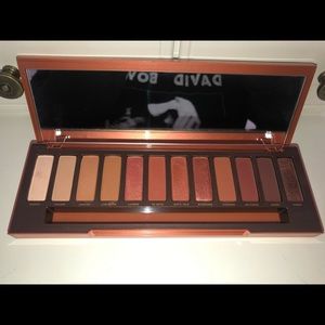 Urban decay naked heat pallet